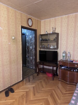 Продам однокомнатную (1-комн.) квартиру, Дубнинская ул, 12к3, Москва г