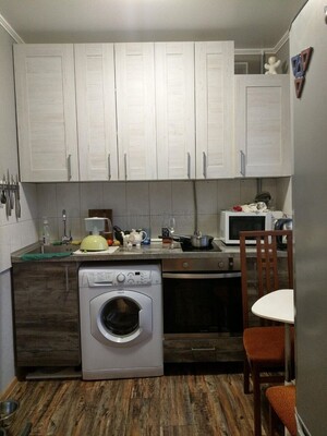 Продам трехкомнатную (3-комн.) квартиру, Восточная ул, 2к4, Москва г