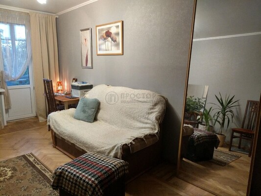 Продам трехкомнатную (3-комн.) квартиру, Восточная ул, 2к4, Москва г