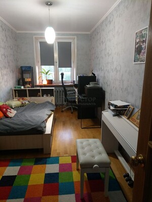 Продам трехкомнатную (3-комн.) квартиру, Восточная ул, 2к4, Москва г