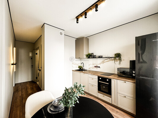 Продам однокомнатную (1-комн.) квартиру, Нахимовский пр-кт, 67к4, Москва г