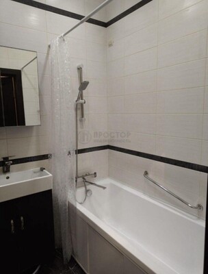 Продам двухкомнатную (2-комн.) квартиру, Ленинский пр-кт, 71, Москва г