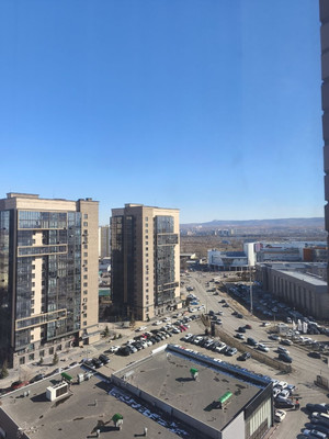 Продам двухкомнатную (2-комн.) квартиру, Авиаторов ул, 4г, Красноярск г