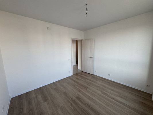 Продам трехкомнатную (3-комн.) квартиру, Сосновая ул, 5к1, Котельники г