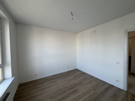 Продам трехкомнатную (3-комн.) квартиру, Сосновая ул, 5к1, Котельники г