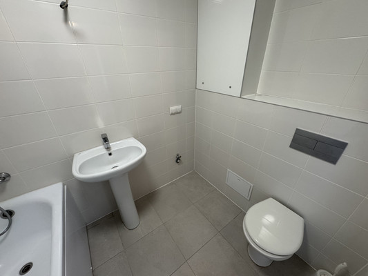 Продам трехкомнатную (3-комн.) квартиру, Сосновая ул, 5к1, Котельники г