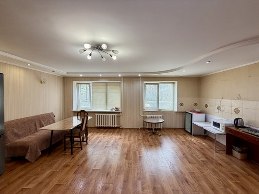 Продам двухкомнатную (2-комн.) квартиру, Беспалова ул, 31а, Симферополь г