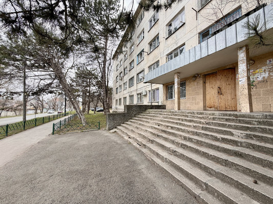Продам двухкомнатную (2-комн.) квартиру, Беспалова ул, 31а, Симферополь г