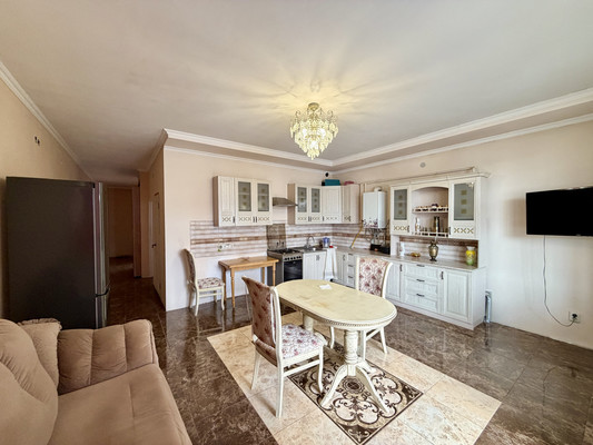 Продам двухкомнатную (2-комн.) квартиру, Поповкина ул, 8а, Симферополь г