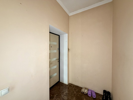 Продам двухкомнатную (2-комн.) квартиру, Поповкина ул, 8а, Симферополь г