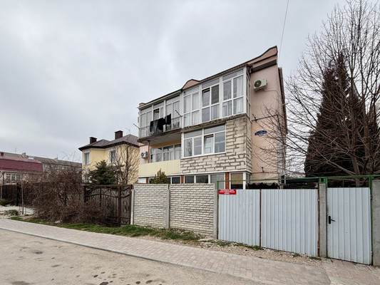 Продам двухкомнатную (2-комн.) квартиру, Поповкина ул, 8а, Симферополь г