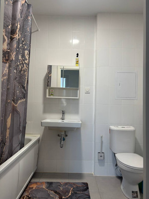 Продам трехкомнатную (3-комн.) квартиру, имени Л.И. Гоман (Пригород Лесное мкр.) ул, 10, Мисайлово д