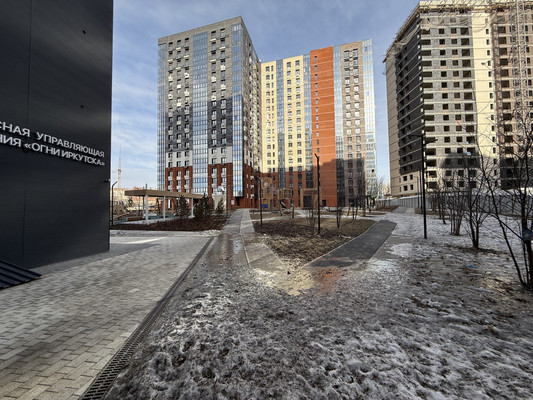 Продам трехкомнатную (3-комн.) квартиру, Юрия Левитанского ул, 4, Иркутск г