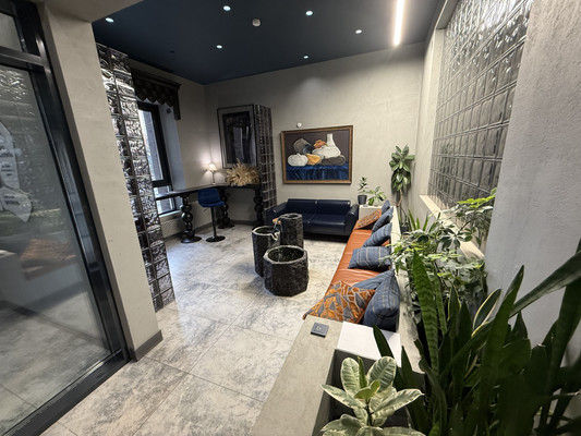 Продам трехкомнатную (3-комн.) квартиру, Юрия Левитанского ул, 4, Иркутск г