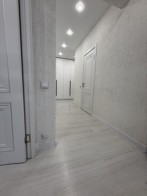 Продам трехкомнатную (3-комн.) квартиру, Юрия Левитанского ул, 4, Иркутск г