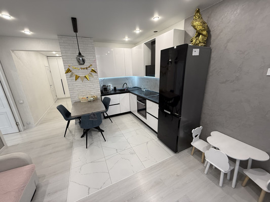 Продам трехкомнатную (3-комн.) квартиру, Юрия Левитанского ул, 4, Иркутск г