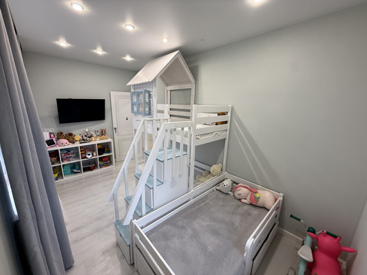 Продам трехкомнатную (3-комн.) квартиру, Юрия Левитанского ул, 4, Иркутск г