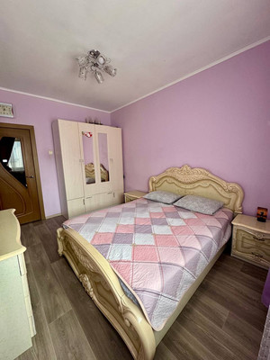 Продам трехкомнатную (3-комн.) квартиру, Ленина ул, 39, Ханты-Мансийск г