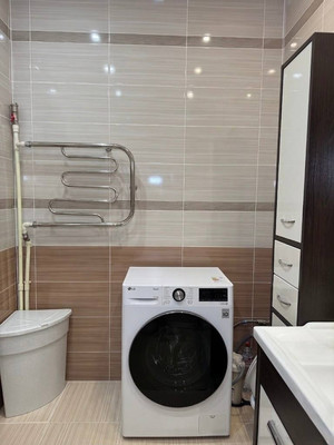 Продам трехкомнатную (3-комн.) квартиру, Ленина ул, 39, Ханты-Мансийск г