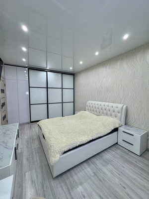 Продам двухкомнатную (2-комн.) квартиру, Югорская ул, 14к4, Ханты-Мансийск г