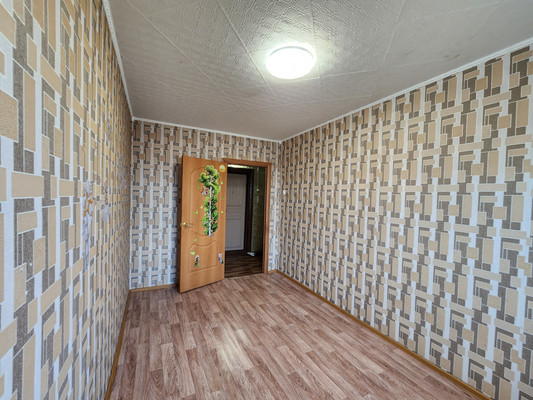 Продам двухкомнатную (2-комн.) квартиру, 1, Торосово д