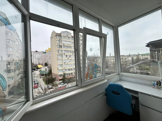 Продам однокомнатную (1-комн.) квартиру, Ростовская ул, 21, Симферополь г