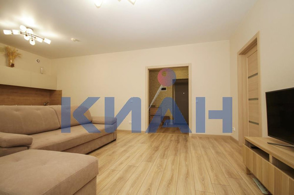 Продам двухкомнатную (2-комн.) квартиру, Авиаторов ул, 4кГ, Красноярск г