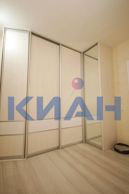 Продам двухкомнатную (2-комн.) квартиру, Судостроительная ул, 62, Красноярск г