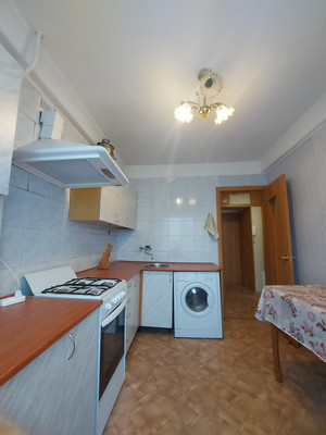 Продам однокомнатную (1-комн.) квартиру, Тельмана ул, 40, Санкт-Петербург г