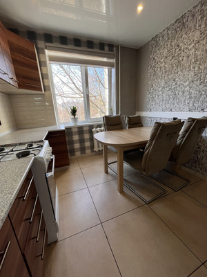 Продам трехкомнатную (3-комн.) квартиру, Чаадаева ул, 13, Калининград г