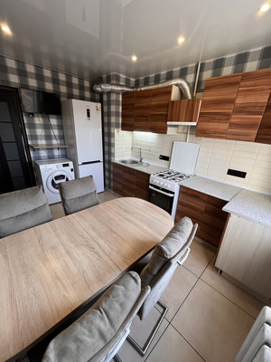 Продам трехкомнатную (3-комн.) квартиру, Чаадаева ул, 13, Калининград г