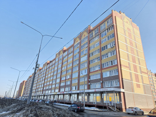 Продам трехкомнатную (3-комн.) квартиру, Чернякова ул, 3, Йошкар-Ола г