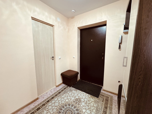 Продам однокомнатную (1-комн.) квартиру, Хабаровская ул, 8, Ишим г