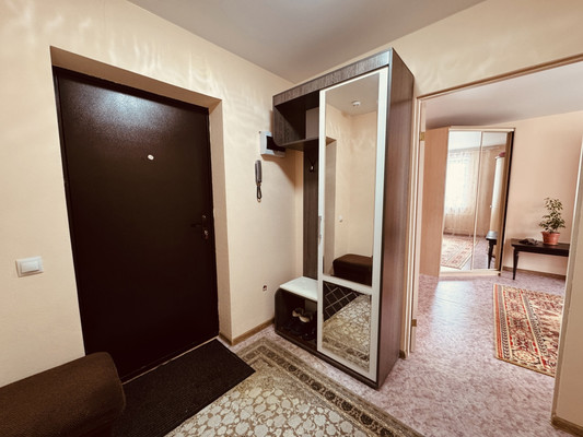 Продам однокомнатную (1-комн.) квартиру, Хабаровская ул, 8, Ишим г