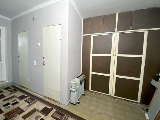 Продам трехкомнатную (3-комн.) квартиру, Школьная ул, 5, Витязево с