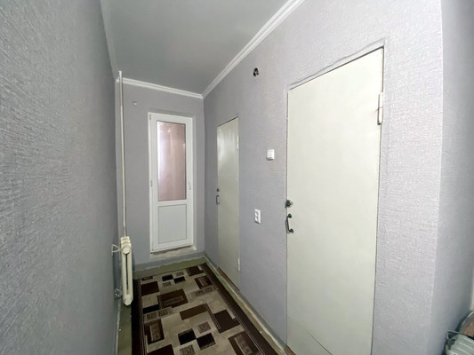 Продам трехкомнатную (3-комн.) квартиру, Школьная ул, 5, Витязево с