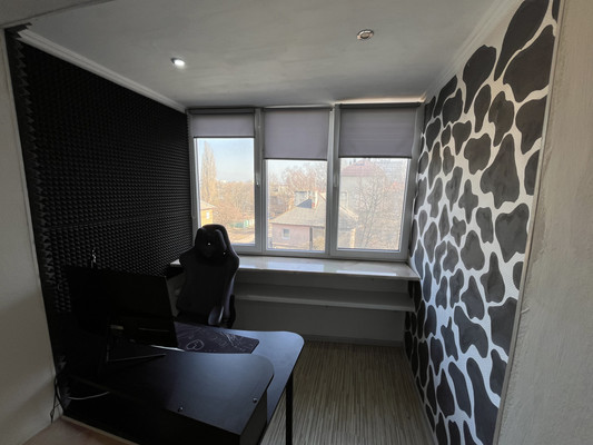 Продам трехкомнатную (3-комн.) квартиру, Чаадаева ул, 13, Калининград г