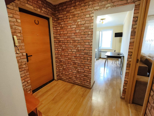 Продам двухкомнатную (2-комн.) квартиру, Генерала Острякова пр-кт, 141, Севастополь г