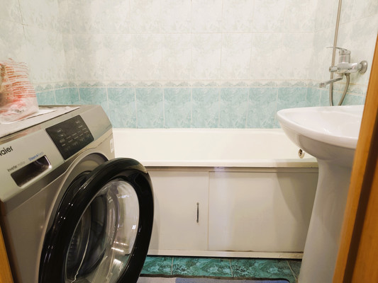 Продам двухкомнатную (2-комн.) квартиру, Генерала Острякова пр-кт, 141, Севастополь г