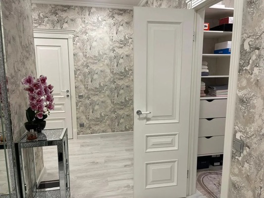 Продам трехкомнатную (3-комн.) квартиру, Колос гск, 25к357, совхоза им. Ленина п