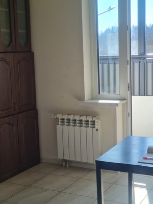 Продам трехкомнатную (3-комн.) квартиру, Победы ул, 5к3, Десна д