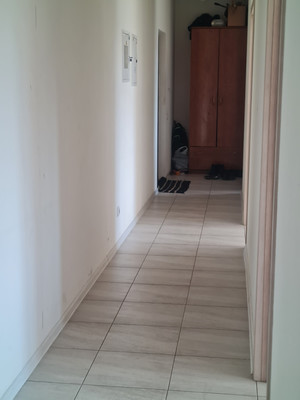 Продам трехкомнатную (3-комн.) квартиру, Победы ул, 5к3, Десна д