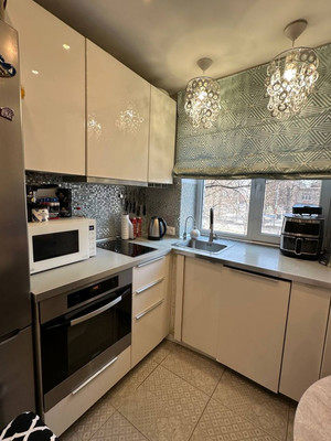 Продам трехкомнатную (3-комн.) квартиру, Волковская ул, 51, Люберцы г