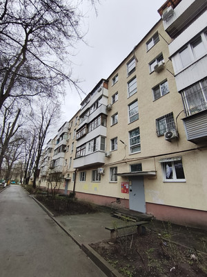 Продам двухкомнатную (2-комн.) квартиру, 2-я Краснодонская ул, 84, Ростов-на-Дону г
