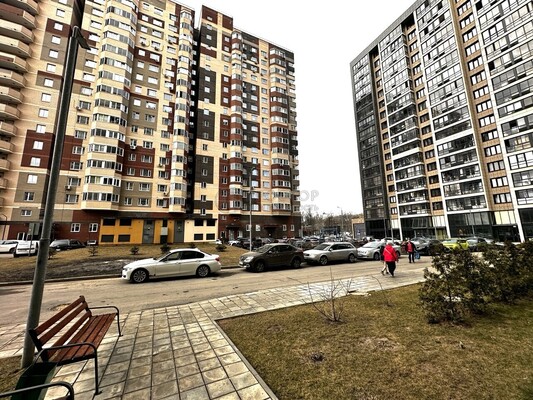Продам однокомнатную (1-комн.) квартиру, Центральный проезд, 3, Красногорск г