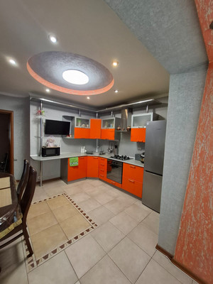 Продам трехкомнатную (3-комн.) квартиру, Подвойского ул, 125, Тихорецк г