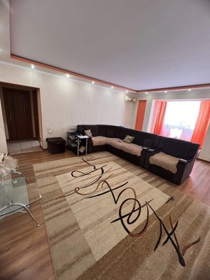 Продам трехкомнатную (3-комн.) квартиру, Подвойского ул, 125, Тихорецк г