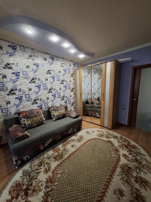 Продам трехкомнатную (3-комн.) квартиру, Подвойского ул, 125, Тихорецк г