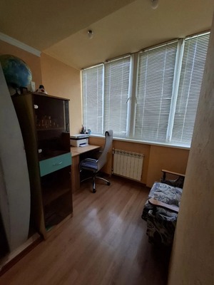 Продам трехкомнатную (3-комн.) квартиру, Подвойского ул, 125, Тихорецк г