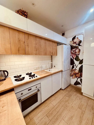 Продам однокомнатную (1-комн.) квартиру, Киевская ул, 177В, Симферополь г